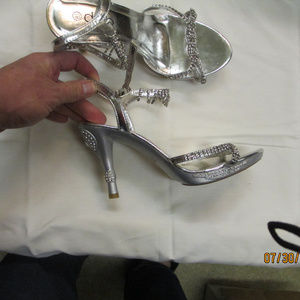 deb jeweled stiletto sandles 8.5